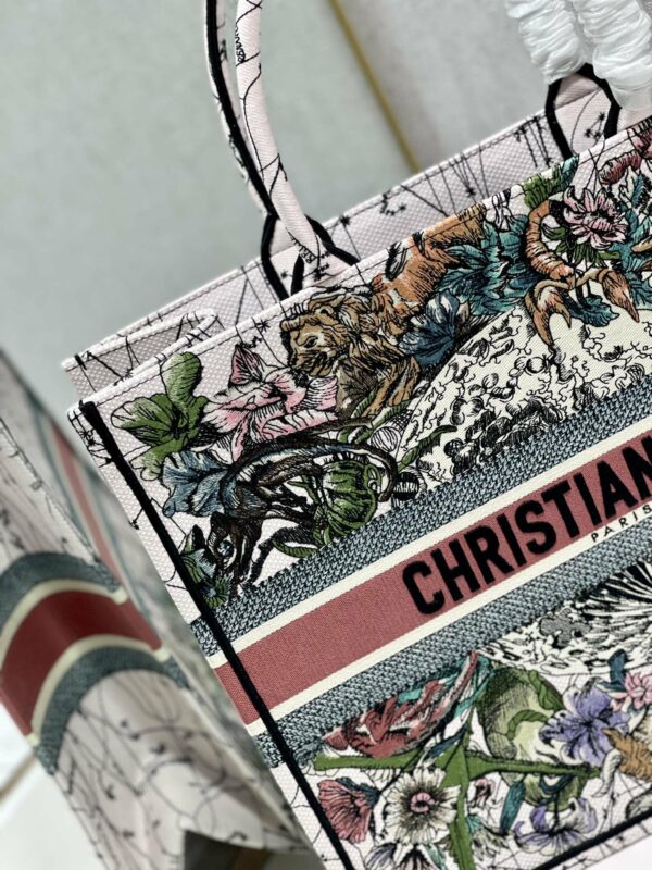 Christian Dior Multicolour Large Dior Book Tote – STYLISHTOP