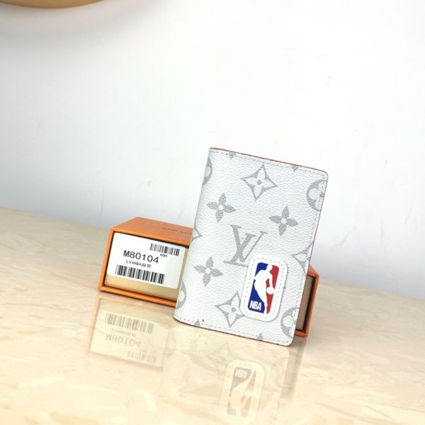 Louis Vuitton LV x NBA Multiple Wallet Monogram Canvas For Men, Men's  Wallet 4.5in/11.5cm LV M80105