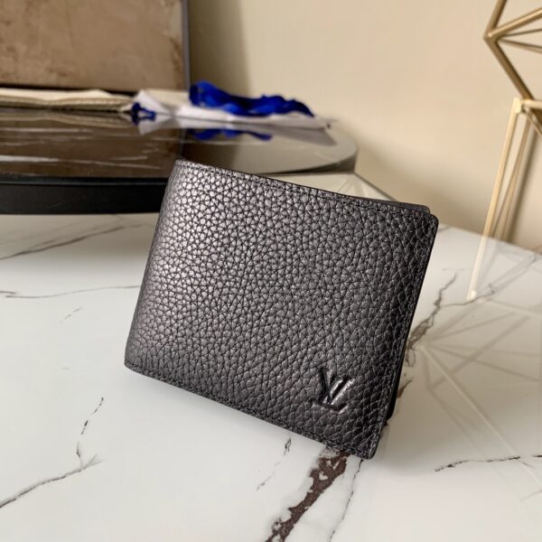 Shop Louis Vuitton TAIGA Slender wallet (M30539) by ROHA